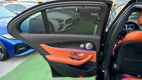 Mercedes-Benz E-Class E 300, миниатюра 18