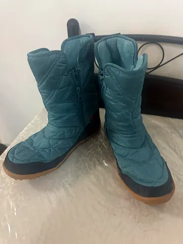 Columbia Kids Winter Boots – Size US 3 / EU 34