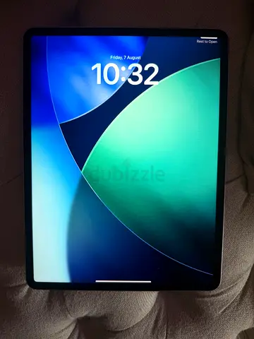 Apple iPad Air (iPadOS 17.5.1) - Used, Verified Apple ID