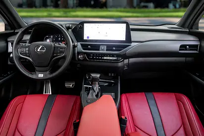 صورة 8 لـ 2023 Lexus UX-SERIES