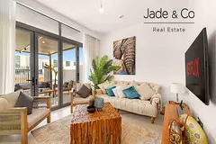 Community Expert | Prime Location | Single Row