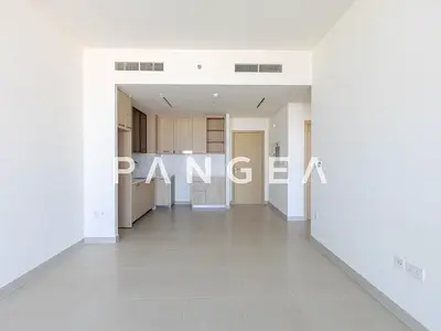 Large Layout | Pool and Golf Course View | High Floor