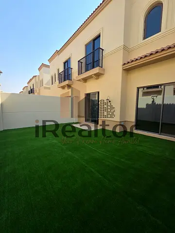 Fully Equipped Kitchen | 3+1 Townhouse Toledo | For RENT