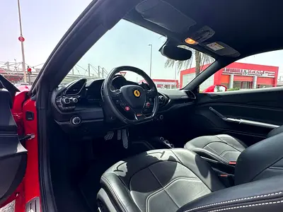 2017 Ferrari 488 GTB — фото 10
