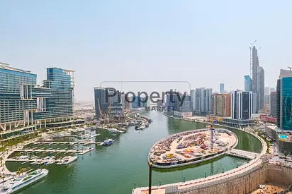 Exquisitely-Furnished | Striking Canal View