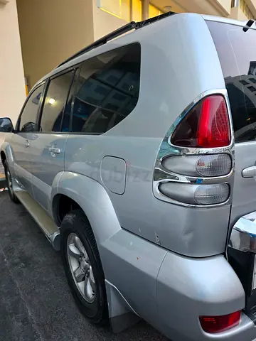 Toyota Prado VX 2007 GCC Specs - Bank Manager used