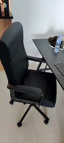 Black Office Chair with Armrests