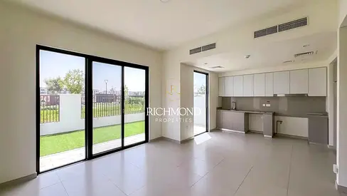 Next to Pool and Gate | Exclusive Location | Large Layout | Corner Unit