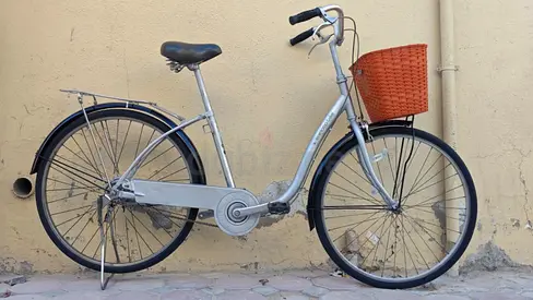 Cruiser bike Japan import Free delivery used refurbished 100% working with basket and soft seat