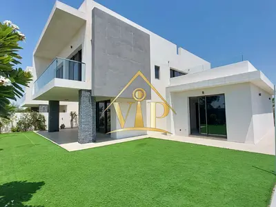 Corner| Single Row | Best Location in the Community Plan | Remarkable Villa with Private Pool