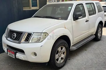Nissan Pathfinder XE 2014
