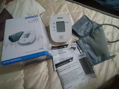 Omron M1 Basic Digital Blood Pressure Monitor with cuff and box