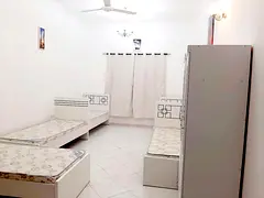 Reday to move female Bedspce available Sharaf dg metro station