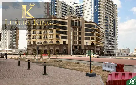 VACANT IN AUGUST + 2 BALCONIES