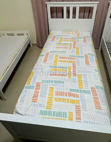 White single toddler/children bed with mattress - good condition