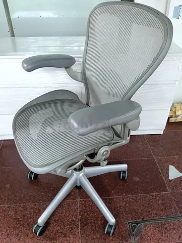Herman Miller Aeron chair for selling.fully loaded