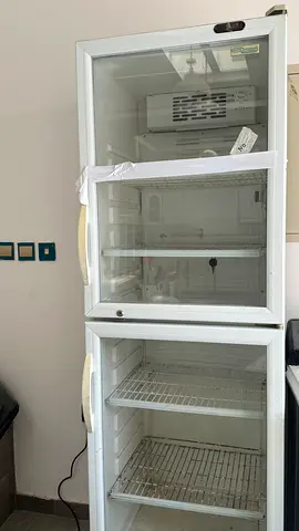 Glass-door display chiller/ merchandiser - used, good condition