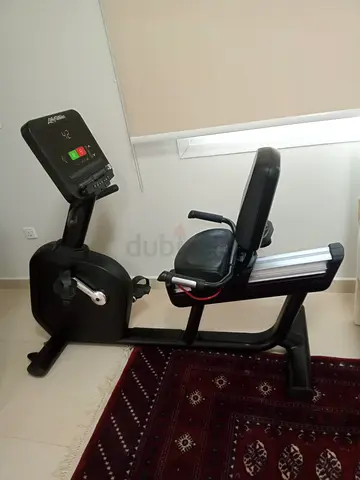 Life Fitness Recumbent Bike | Integrity Series | Refurbished | 1 Year Warranty