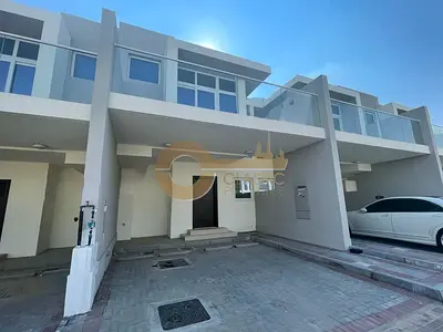 UPGRADED | 3 BED TOWNHOUSE | EXTENDED | SINGLE ROW