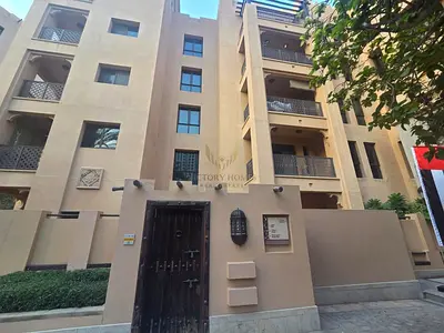 FOR RENT | UNIQUE 1-BEDROOM APARTMENT WITH PRIVATE GARDEN