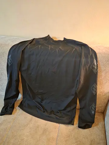 Billabong Performance Fit Surf Shirt (Rash Guard) in size X-Large. Brand new