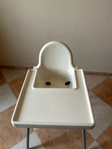 Simple ikea plastic baby high chair seat with safety straps