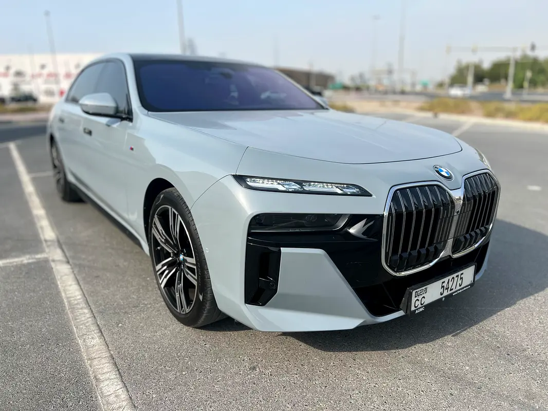 BMW 7-Series 2023