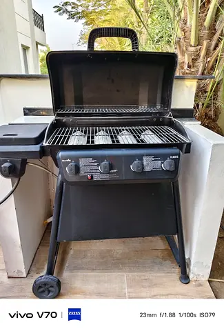 Used 3-Burner Outdoor Gas Grill with Side Shelf and Wheels