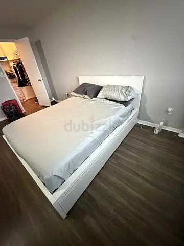 Ikea Queen Bed With Ikea Mattress 160x200cm
