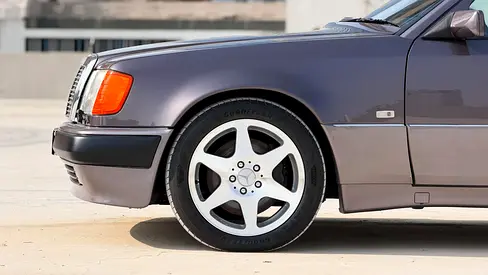 1993 Mercedes-BENZ E-CLASS — фото 5