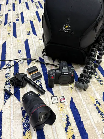 Canon EOS R5 C + RF 24-105 F4L + RF 100-500L + 512GB CFexpress Full Kit