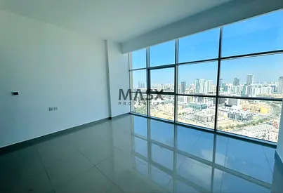 Spacious and Bright | High Floor | Move In Ready