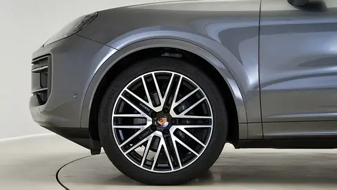 2025 Porsche CAYENNE thumbnail 11