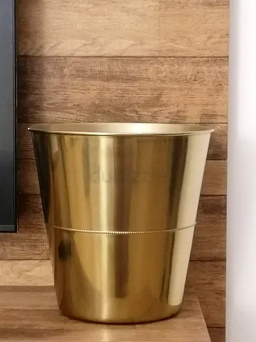 Plant pot / waste bin