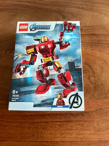 LEGO Marvel Super Heroes Iron Man Mech (set 76140) - Complete Boxed
