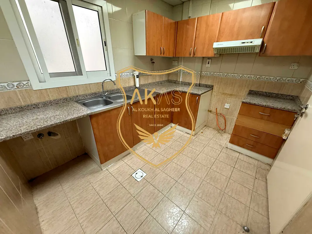 2BHK FOR FAMILY WITH GOOD PRICE CANTREL AC CLOSE KITCHEN CCTV CAMRA SECURITY
