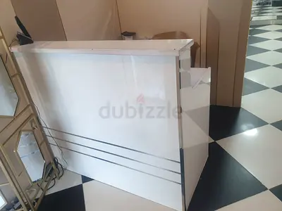 Reception counter