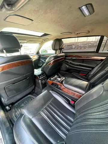 2017 Genesis G90 — фото 11