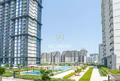 Pool views | Park access | Vacant