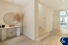 5 Bedrooms | Extended | Luxury Living
