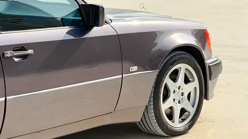1993 Mercedes-BENZ E-CLASS — миниатюра 12