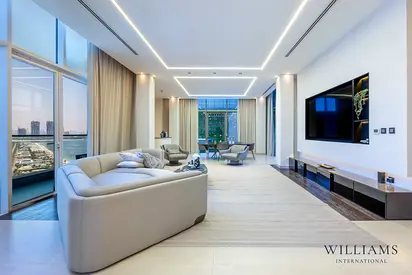 LUXURY UPGRADED PENTHOUSE | PANORAMIC VIEWS