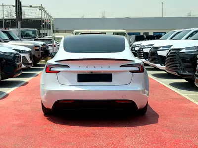 2026 Tesla MODEL 3 — миниатюра 12