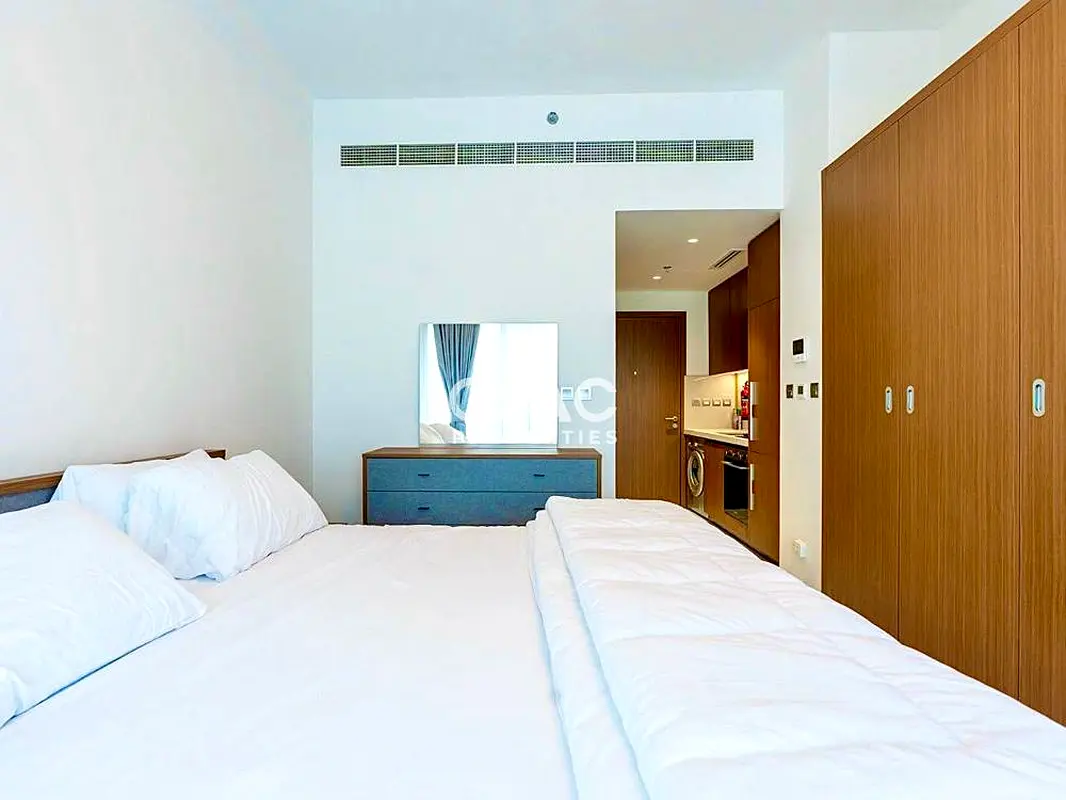 Park View | High Floor | Vacant | Furnished