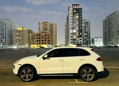 Porsche Cayenne S 2014 | GCC Specs | Well Maintained