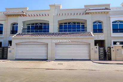 AMAZING | 4-BR + MAID’S VILLA | UMM SUQEIM 3