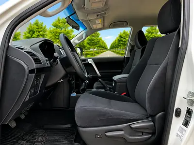 صورة 7 لـ 2023 Toyota PRADO