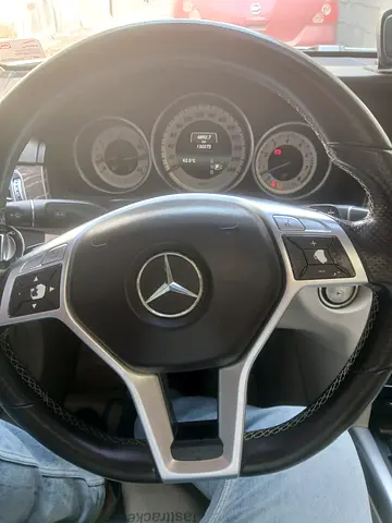 2015 Mercedes-BENZ E-CLASS — миниатюра 3