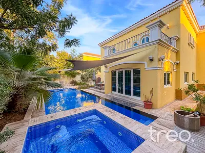 3 Bed Large | Jacuzzi | Extended | Landscaped