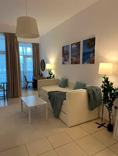 Looking for a Female roommate to Share a Peaceful, Cozy Home🌸 (girls only apartment) 💕